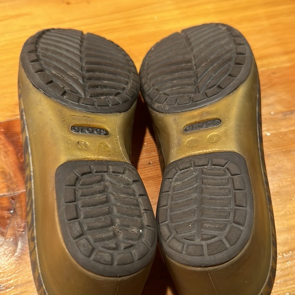 Crocs Leopard Wedges - Picture 5 of 5